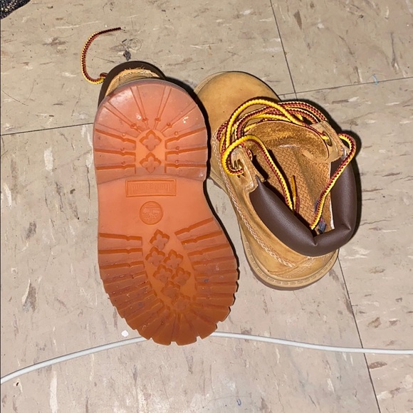 Timberlands - Picture 2 of 4